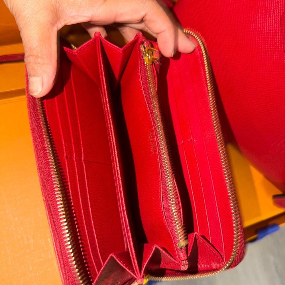 Prada Crimson Wallet with Gold Accents - Picture 2 of 4